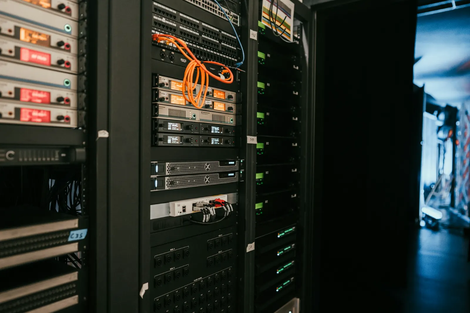 Rack de servidores en un centro de datos
